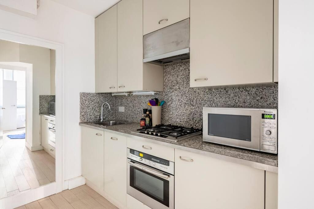 Chelsea Posh Apartment Лондон Экстерьер фото
